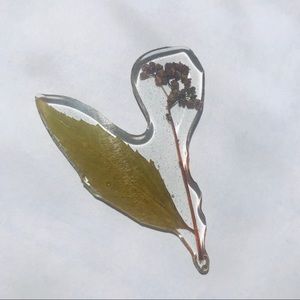 Yarrow Sprig Pendant L